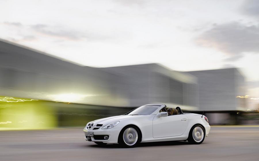  Mercedes-Benz SLK350 2009 года  (фото 11 из 28)